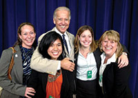 JAlumna Takes Fight to the White House