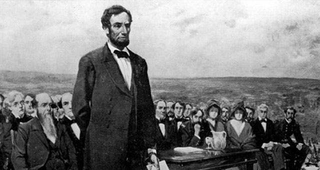 Abraham Lincoln delivers the Gettysberg Address