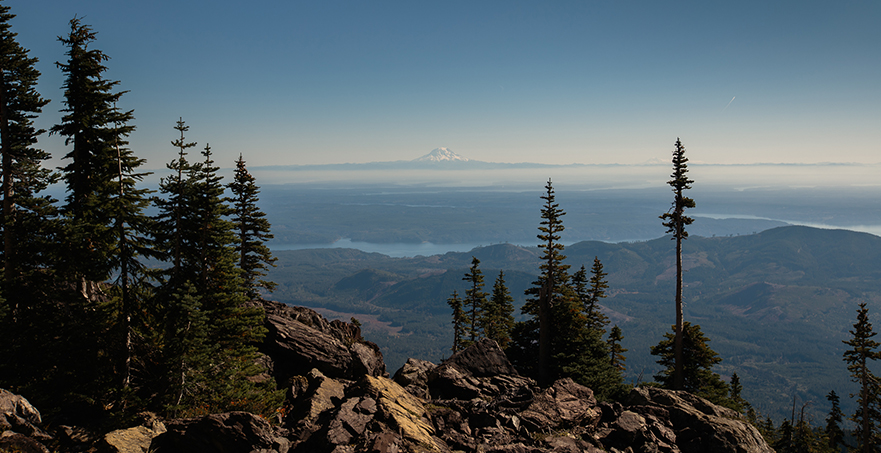 Mountains, trees and rocks in the Pacific Northwest